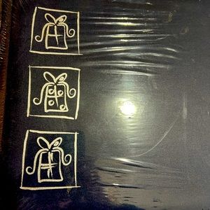 Creative memories photo album navy Christmas theme gifts presents scrapbook